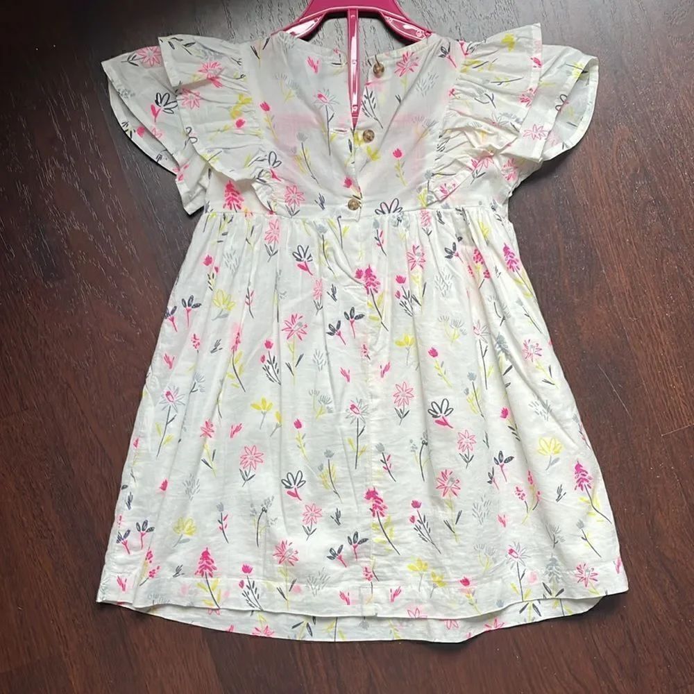 Cute dress - Picture 3 of 3